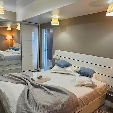 Panoramic View Boutique מאמאיה